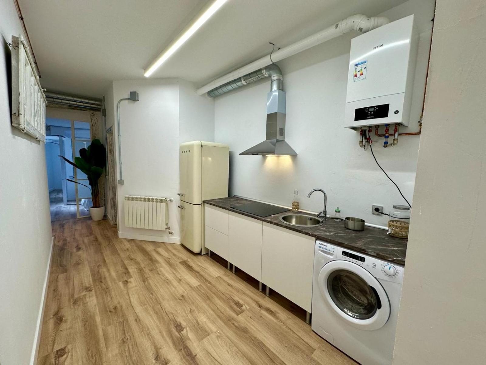Apartamentos Carolina By Gaiarooms Леон Екстер'єр фото