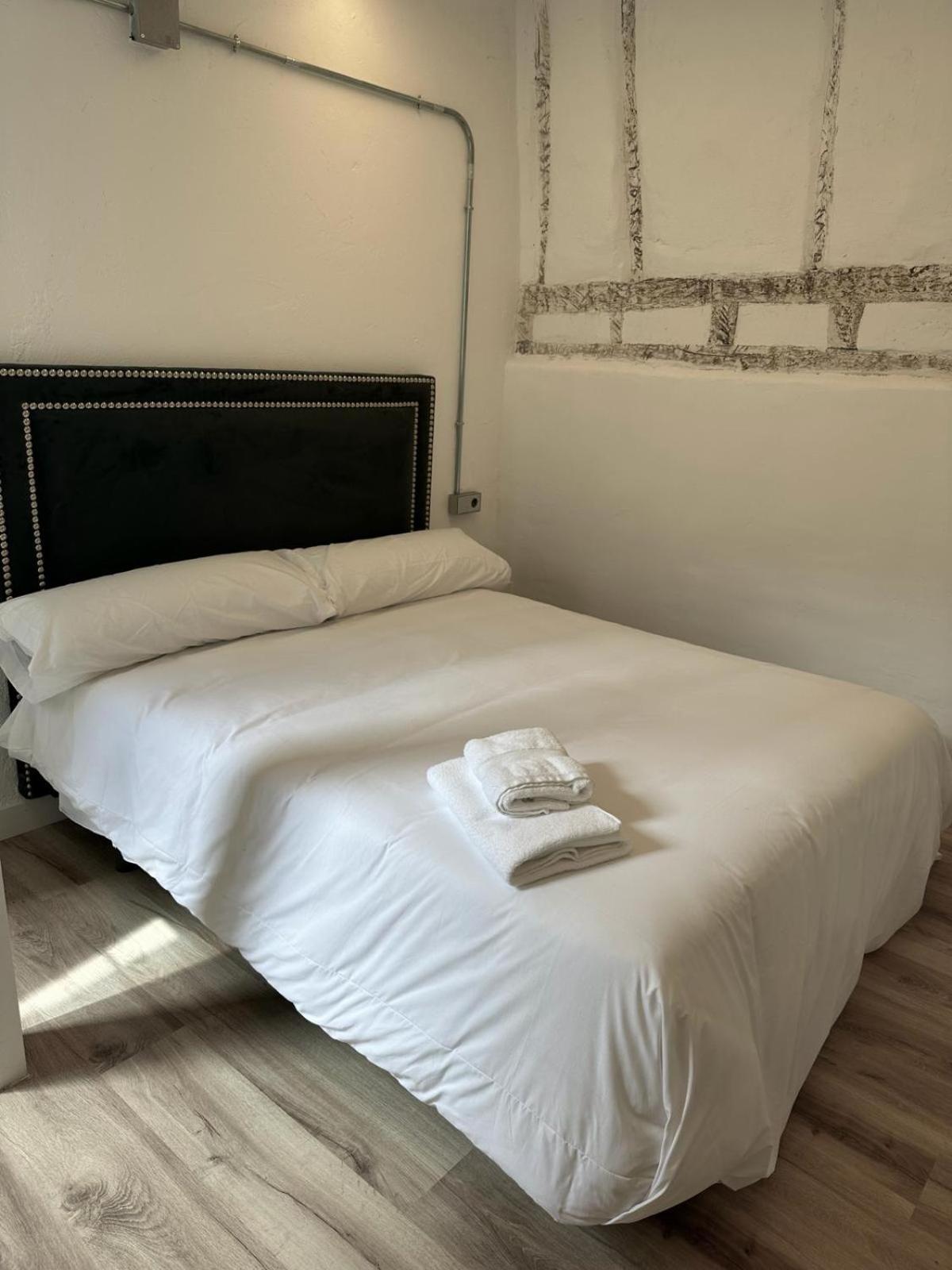 Apartamentos Carolina By Gaiarooms Леон Екстер'єр фото