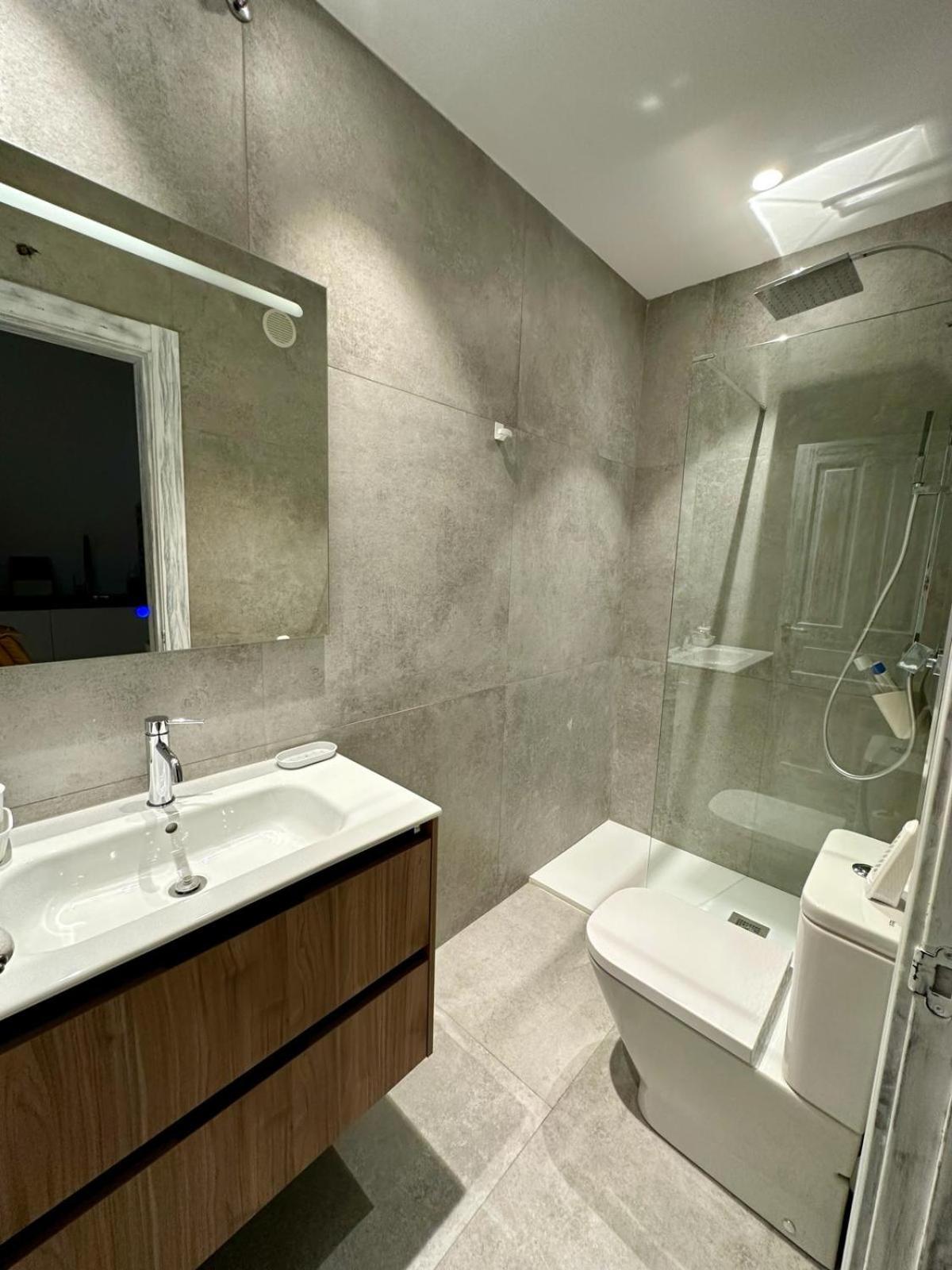 Apartamentos Carolina By Gaiarooms Леон Екстер'єр фото