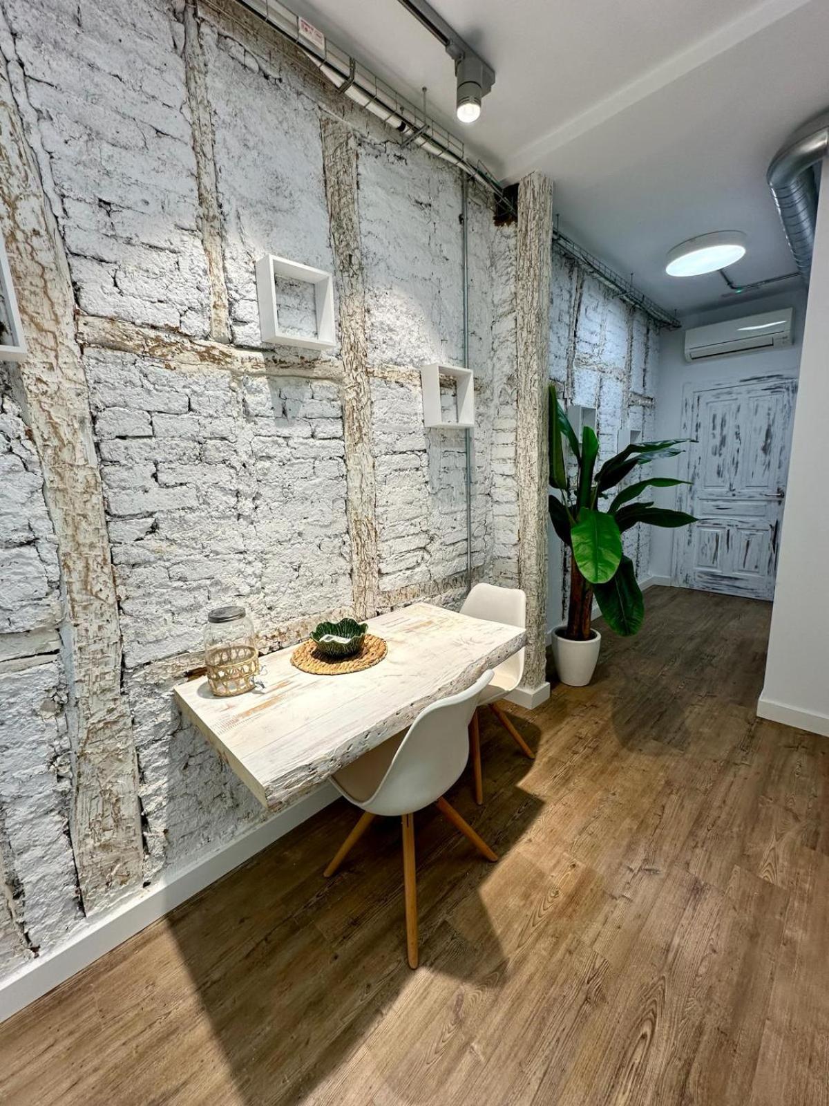 Apartamentos Carolina By Gaiarooms Леон Екстер'єр фото