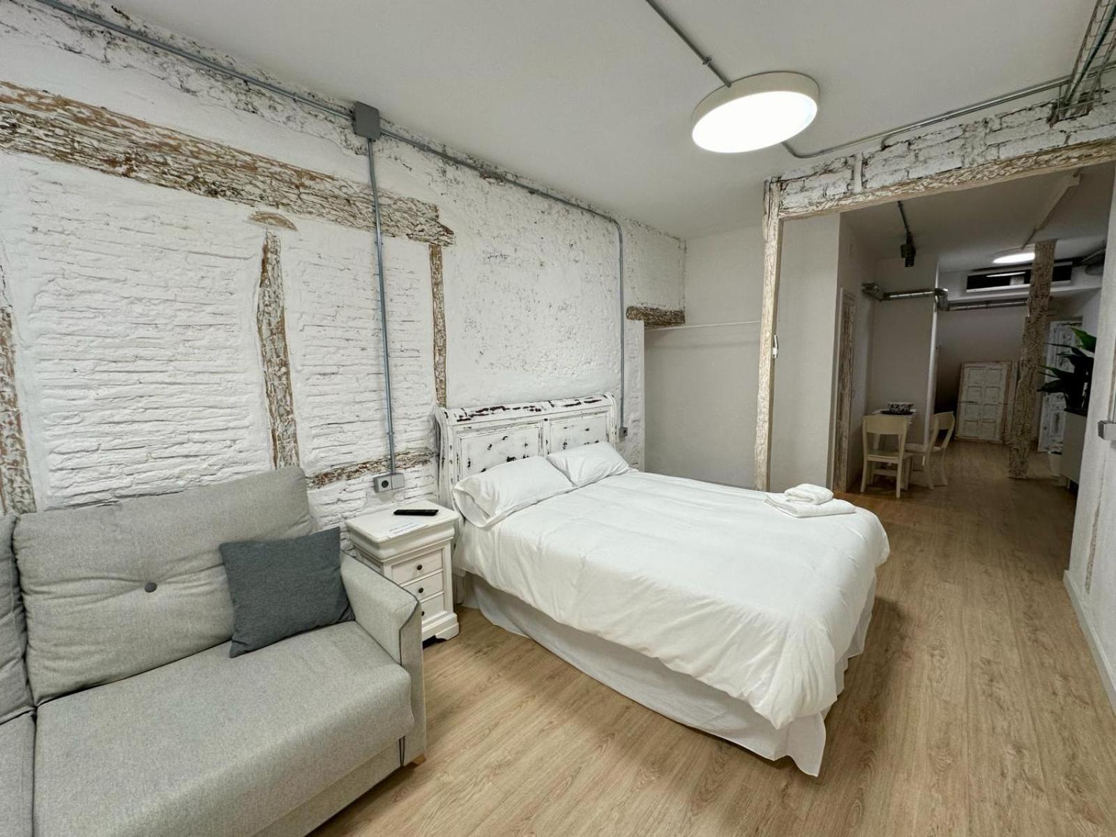 Apartamentos Carolina By Gaiarooms Леон Екстер'єр фото
