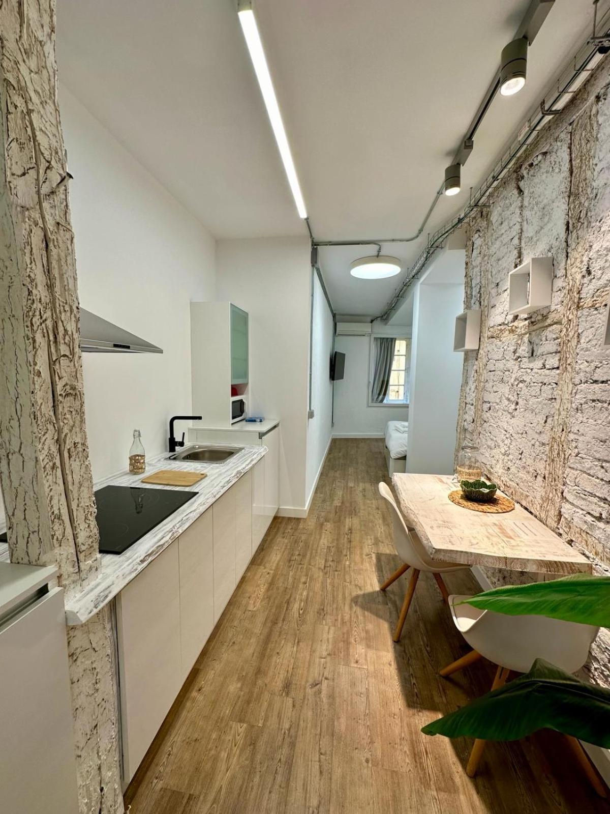 Apartamentos Carolina By Gaiarooms Леон Екстер'єр фото