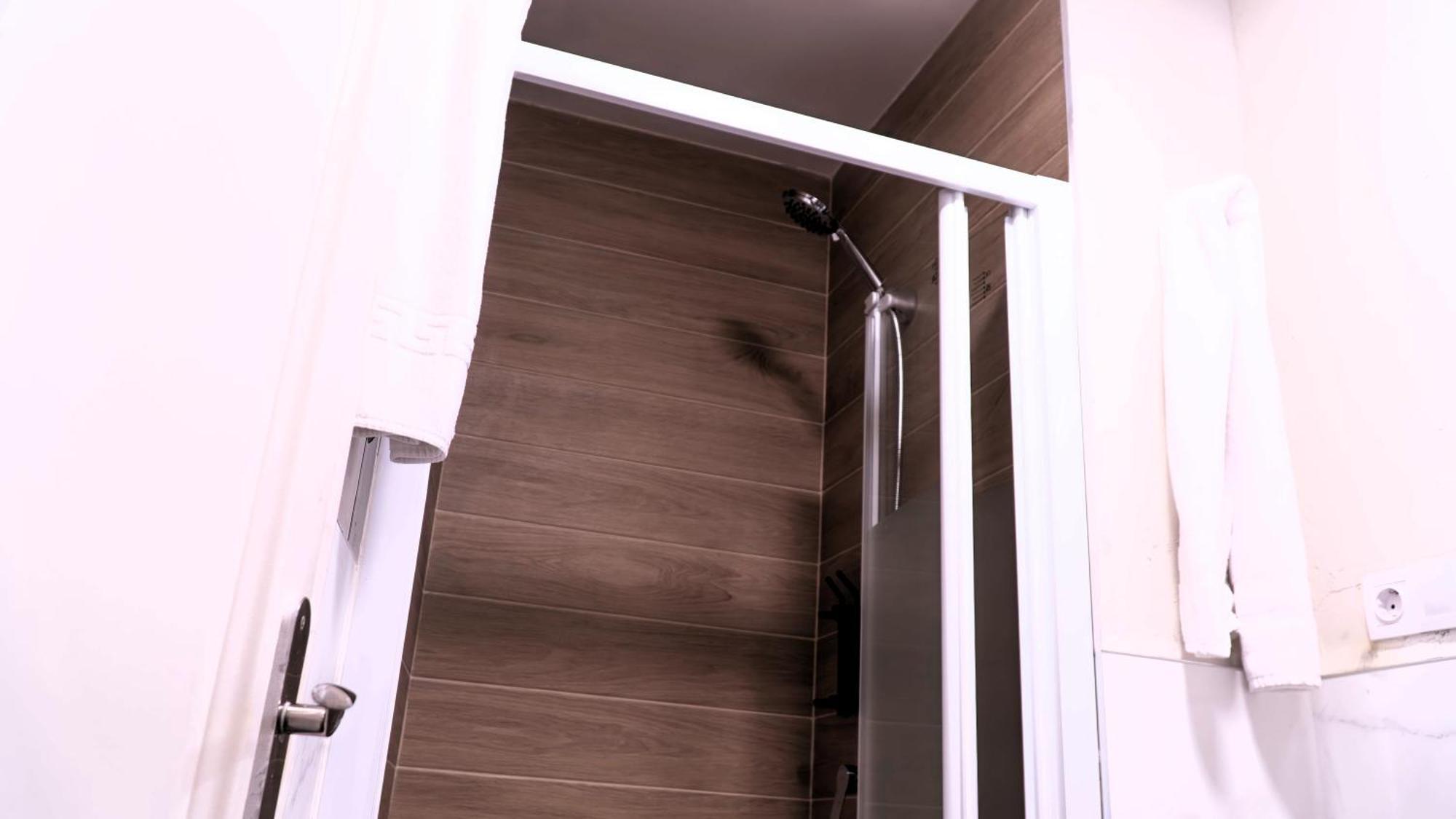Apartamentos Carolina By Gaiarooms Леон Екстер'єр фото